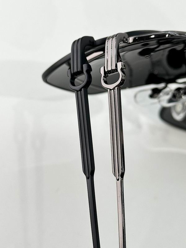 Cartier Glasses smr (1971)