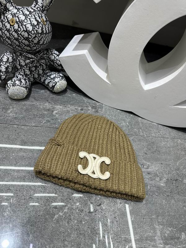 Celine Hat dx (1732)