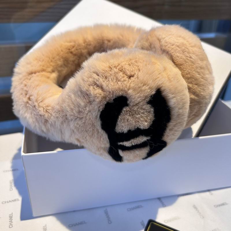 Chanel Earmuff 01 (3)
