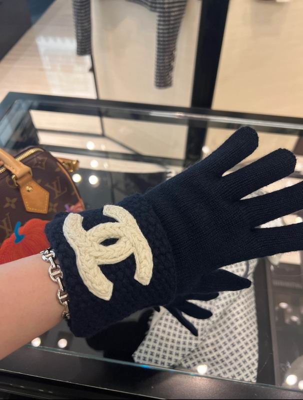 Chanel Gloves 36 (7)