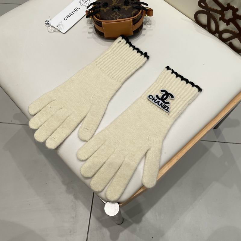 Chanel Gloves 43 (17)