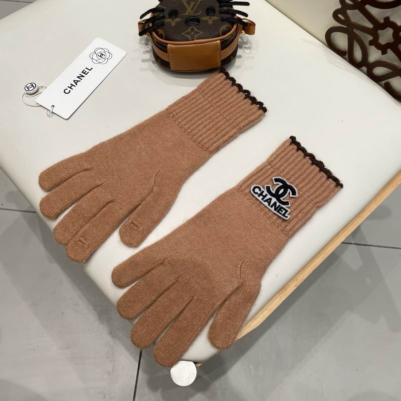 Chanel Gloves 43 (35)