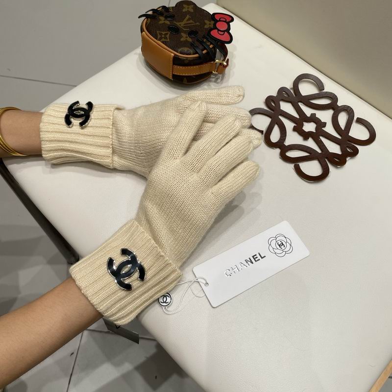Chanel Gloves 47 (24)