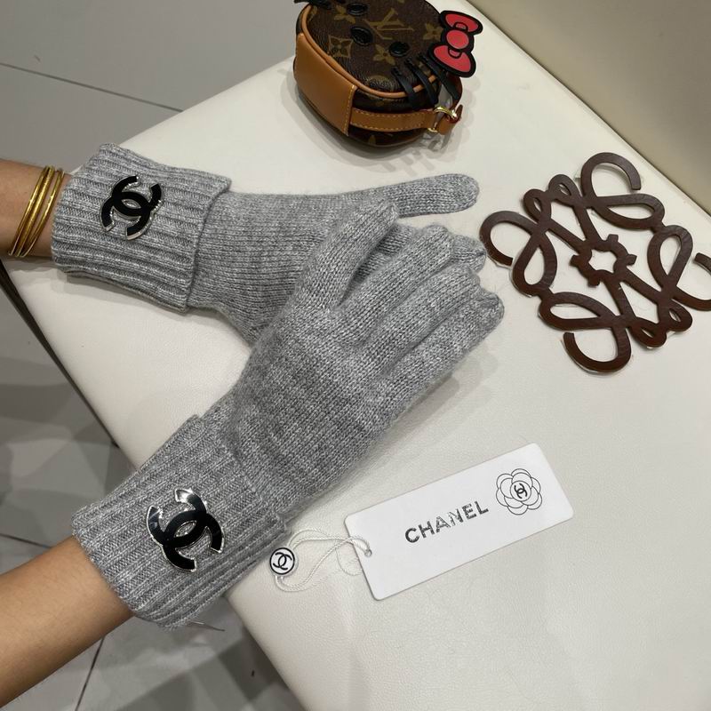 Chanel Gloves 47 (31)