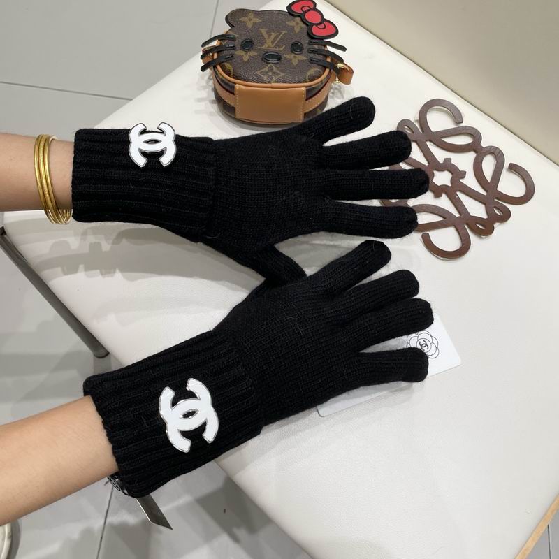 Chanel Gloves 47 (37)