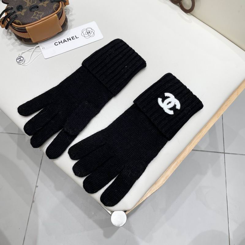 Chanel Gloves 47 (44)