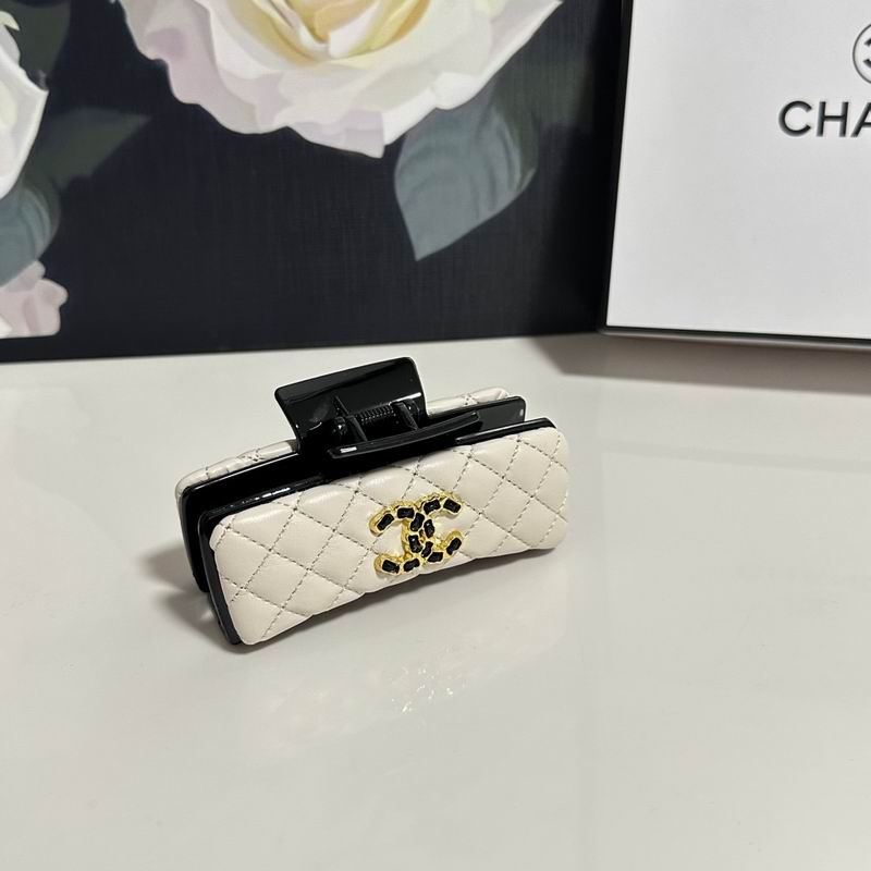 Chanel Hair Grab Clip hh (10)