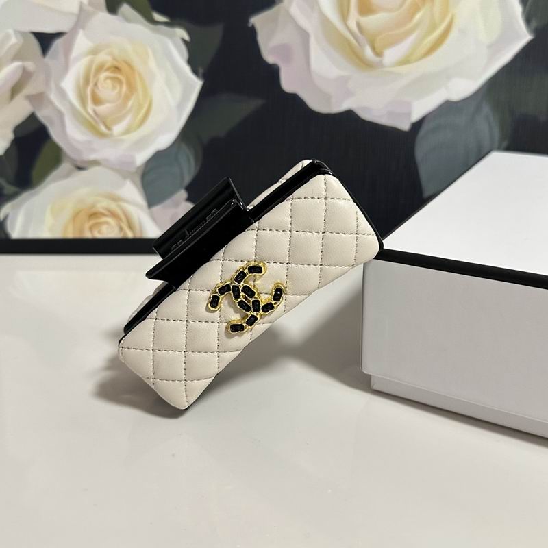 Chanel Hair Grab Clip hh (12)