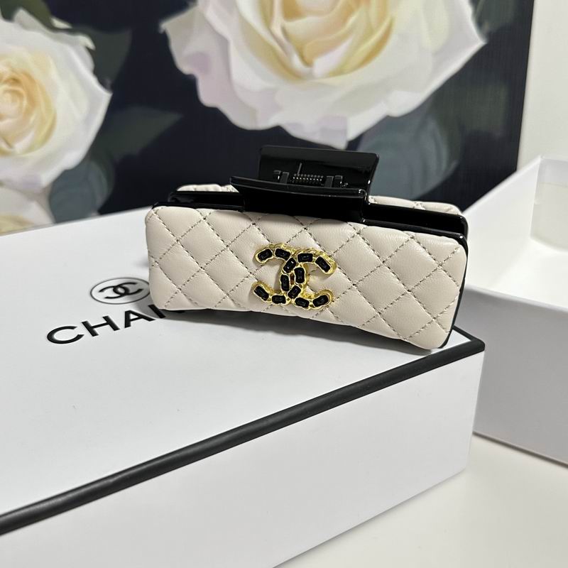Chanel Hair Grab Clip hh (16)