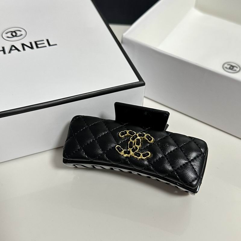 Chanel Hair Grab Clip hh (8)