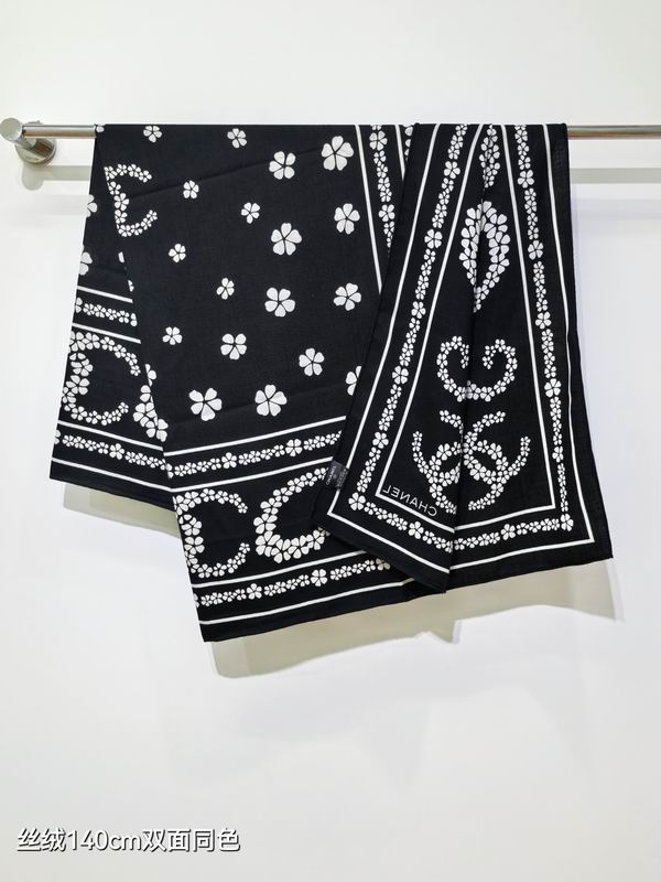Chanel Scarf 140X140cm 70%羊绒30%真丝 E02 (12)