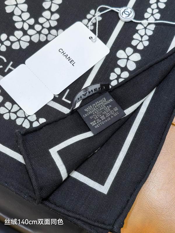 Chanel Scarf 140X140cm 70%羊绒30%真丝 E02 (13)