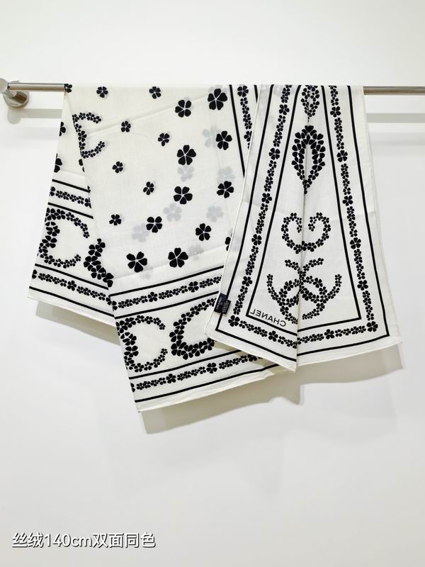 Chanel Scarf 140X140cm 70%羊绒30%真丝 E02 (3)