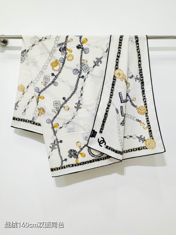 Chanel Scarf 140X140cm 70%羊绒30%真丝 E25 (3)