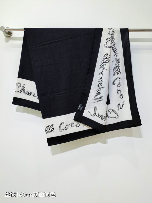 Chanel Scarf 140X140cm 70%羊绒30%真丝 E26 (3)