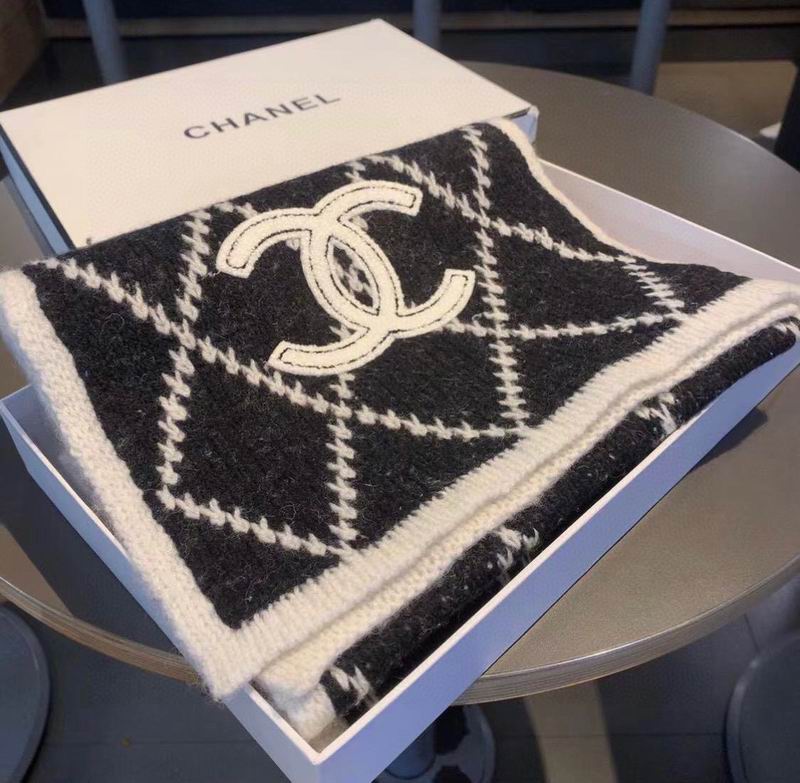Chanel Scarf 32X180cm E24 (7)