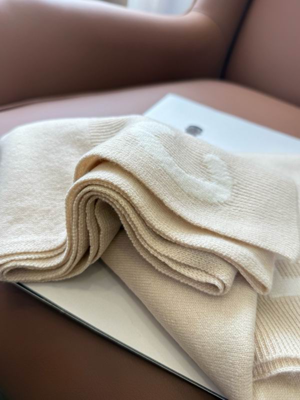 Chanel Scarf 40X170cm 100%顶级羊绒 E37 (1)