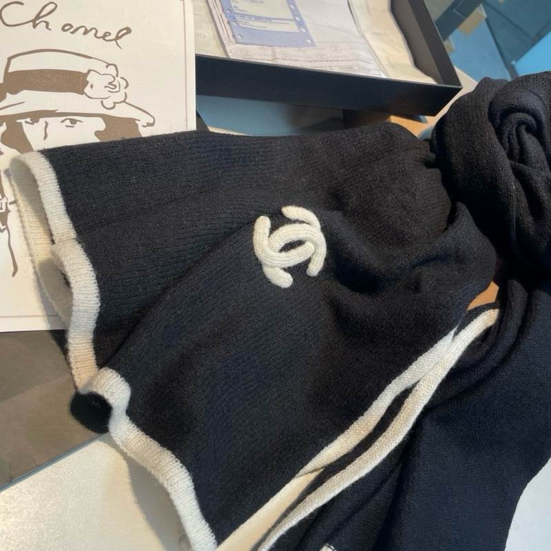 Chanel Scarf 70X200cm E04 (14)