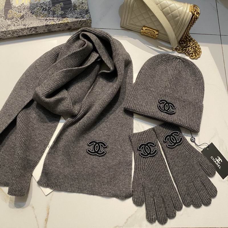 Chanel Scarf Hat Gloves (46)