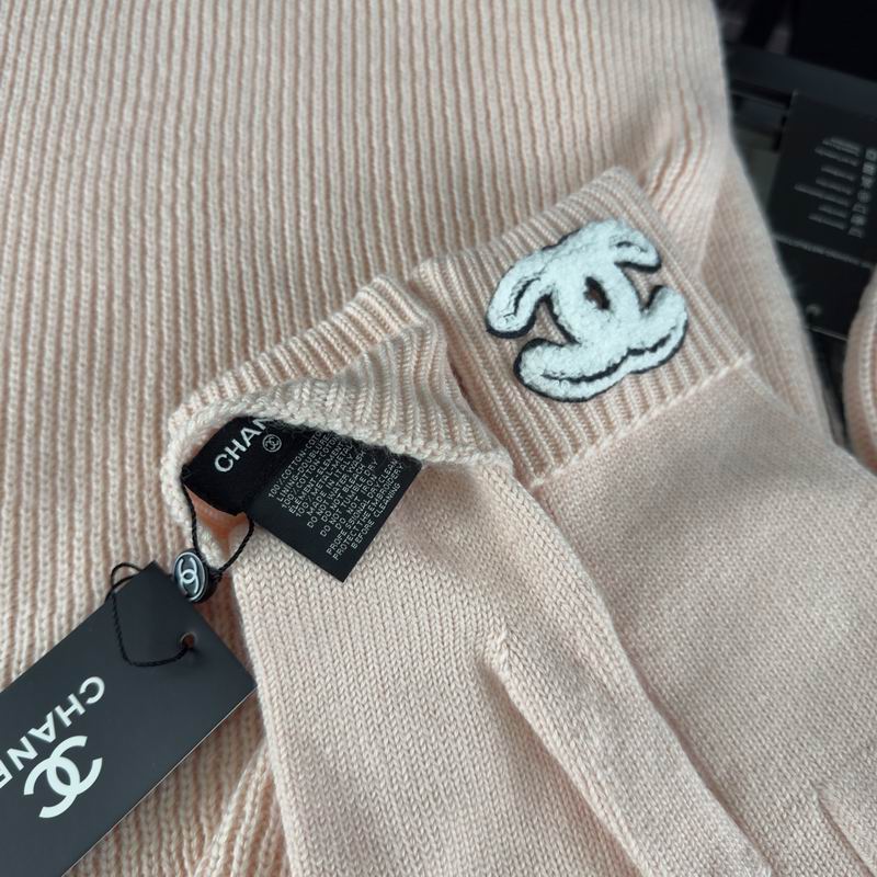 Chanel Scarf Hat Gloves (68)