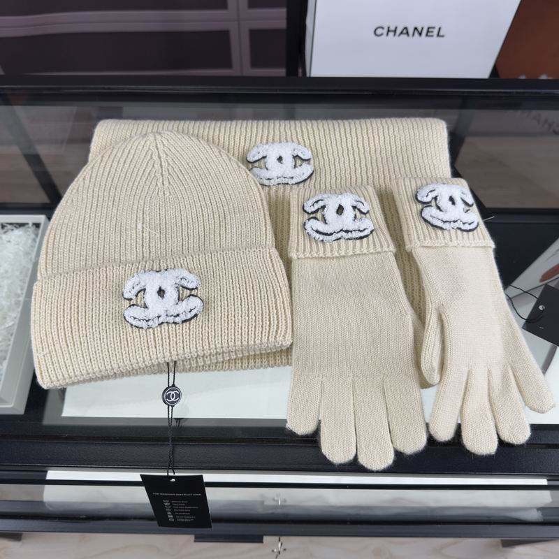 Chanel Scarf Hat Gloves (74)