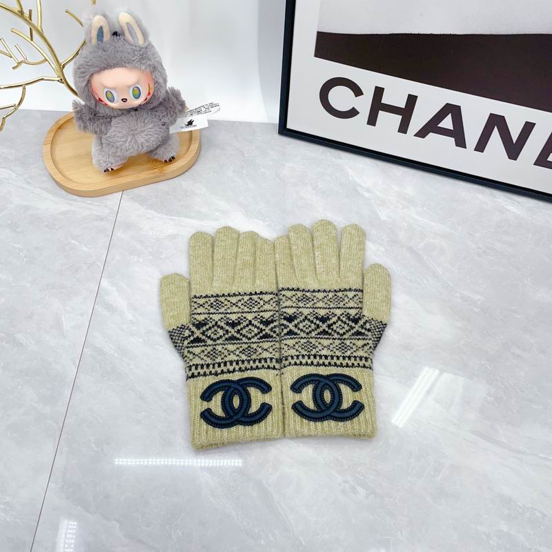 Chanel Scarf Hat Gloves dx (124)