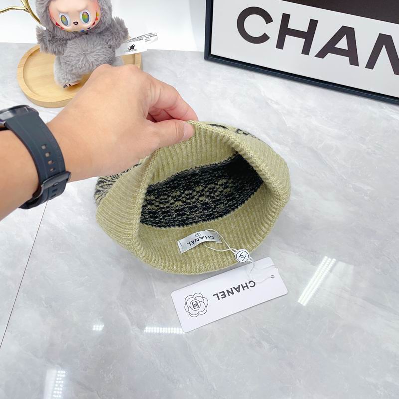 Chanel Scarf Hat Gloves dx (125)