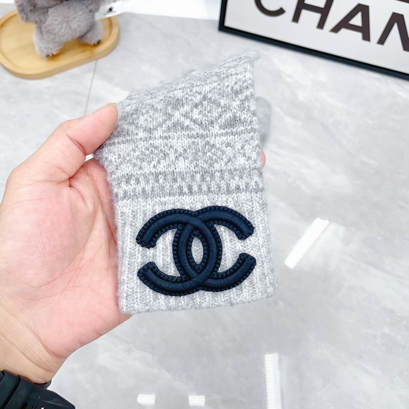 Chanel Scarf Hat Gloves dx (132)