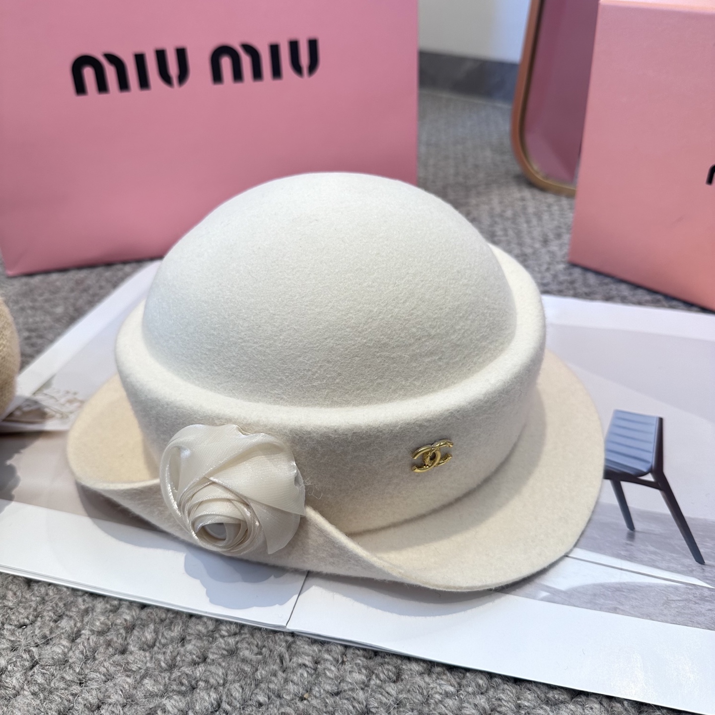 Chanel Top Hat (40)