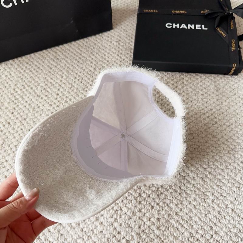 Chanel cap (1075)