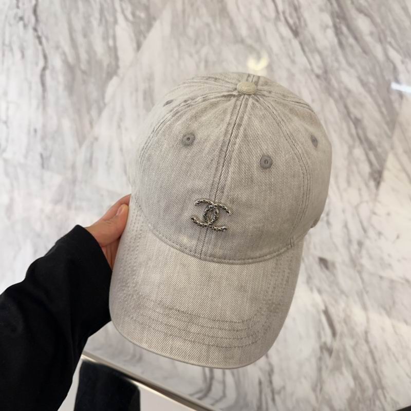 Chanel cap (1143)