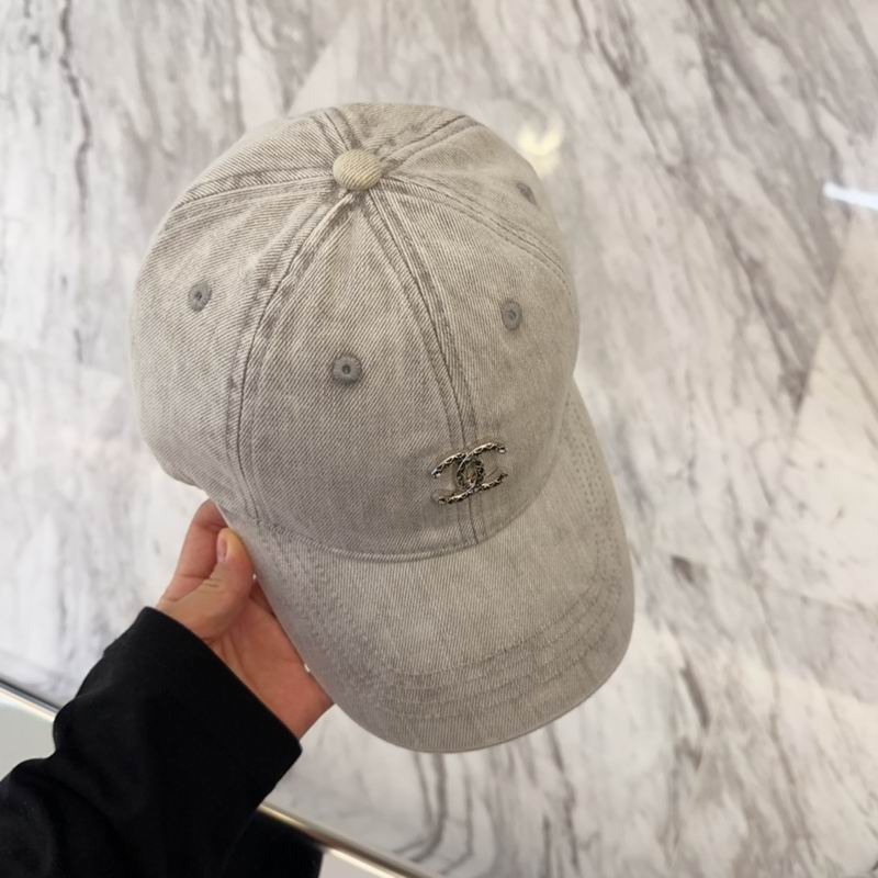Chanel cap (1144)
