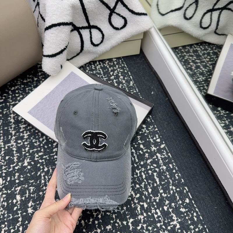 Chanel cap (383)