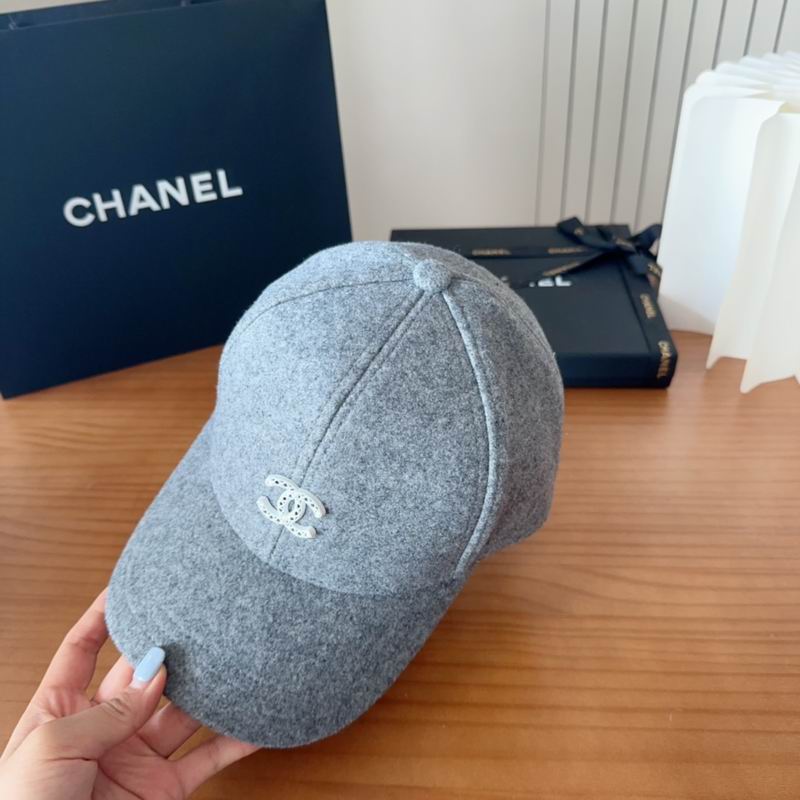 Chanel cap (387)