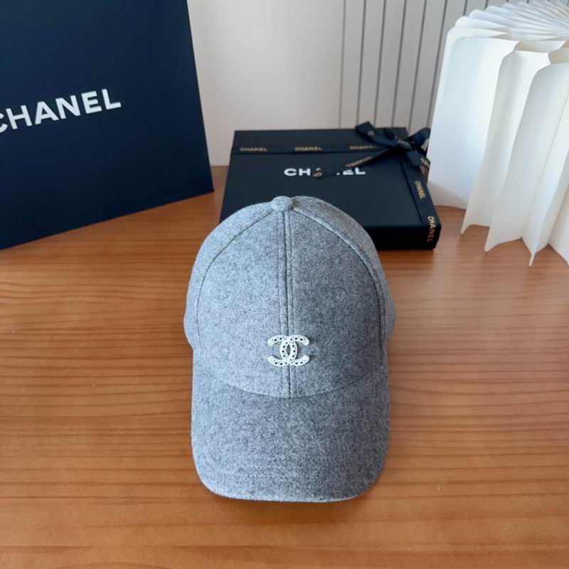 Chanel cap (390)