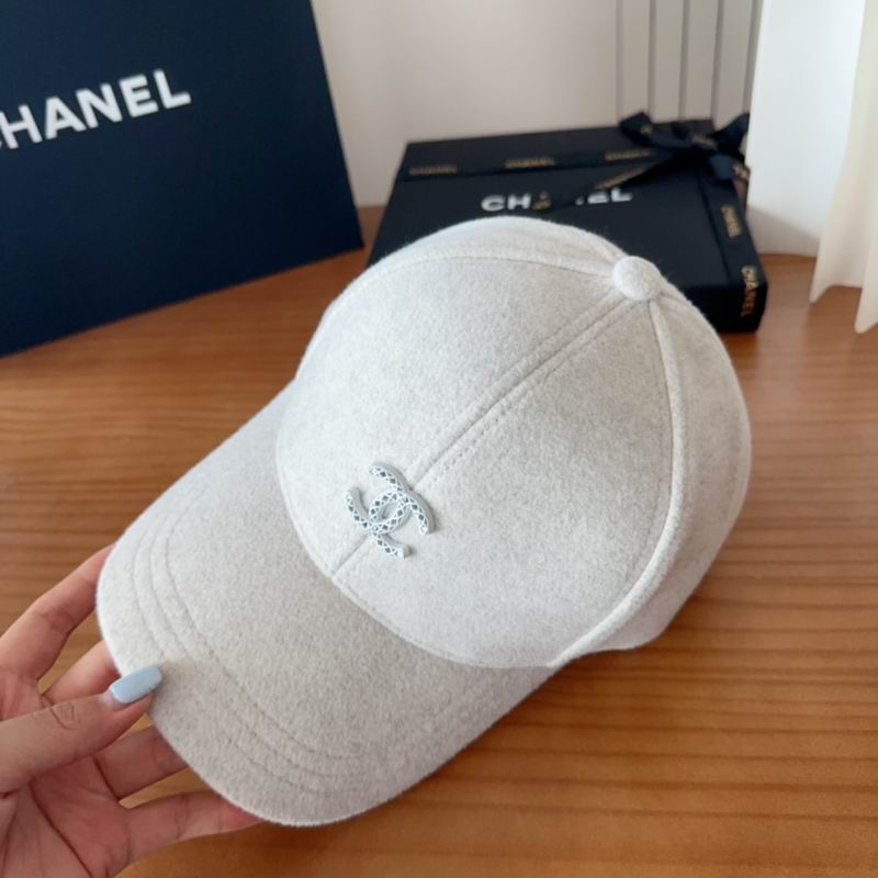 Chanel cap (403)