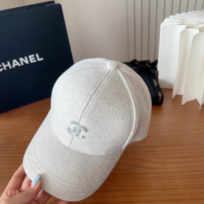 Chanel cap (405)