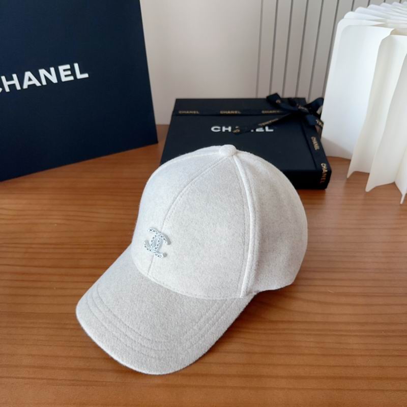 Chanel cap (407)