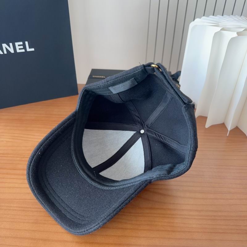 Chanel cap (409)