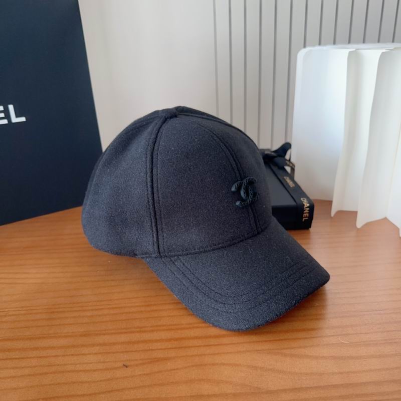 Chanel cap (411)