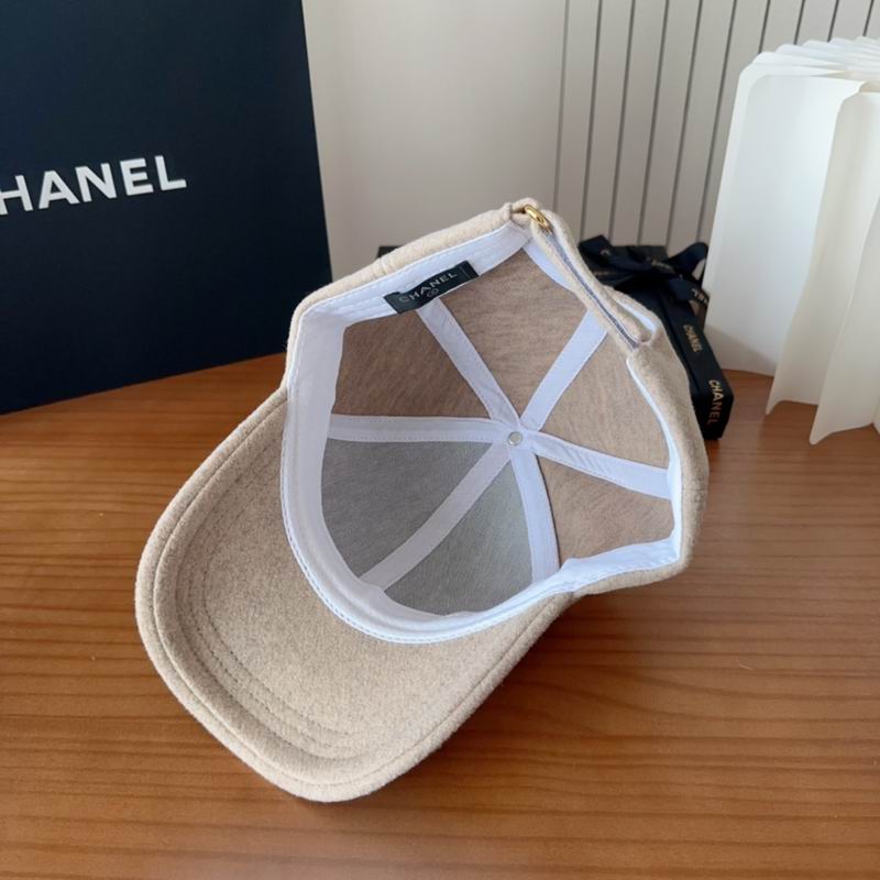 Chanel cap (418)
