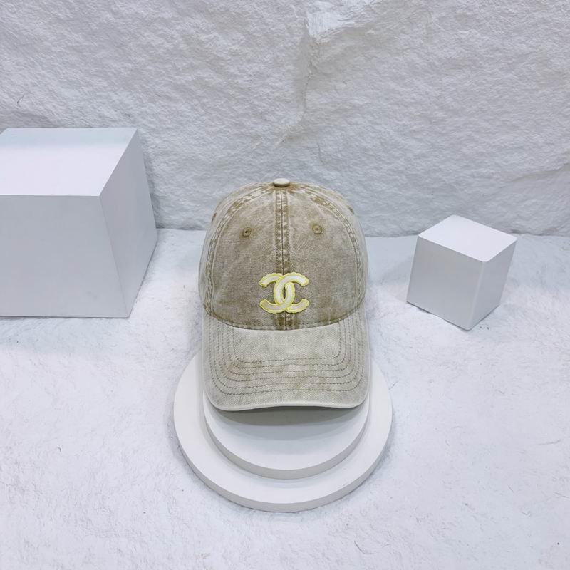 Chanel cap (489)