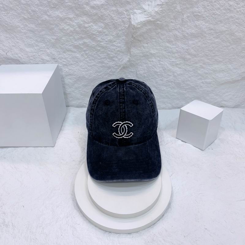 Chanel cap (490)