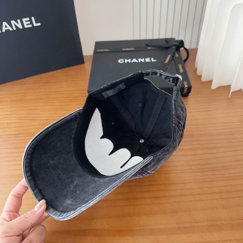 Chanel cap (527)
