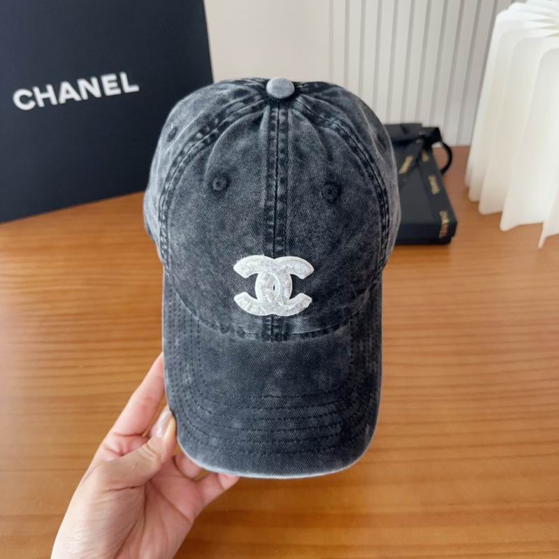 Chanel cap (530)