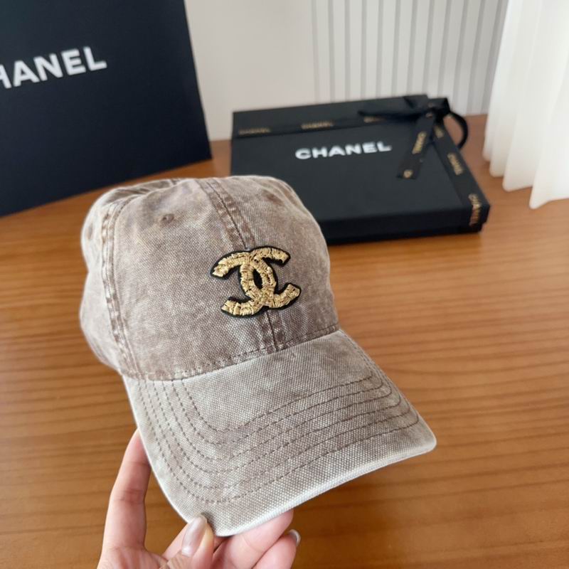 Chanel cap (558)