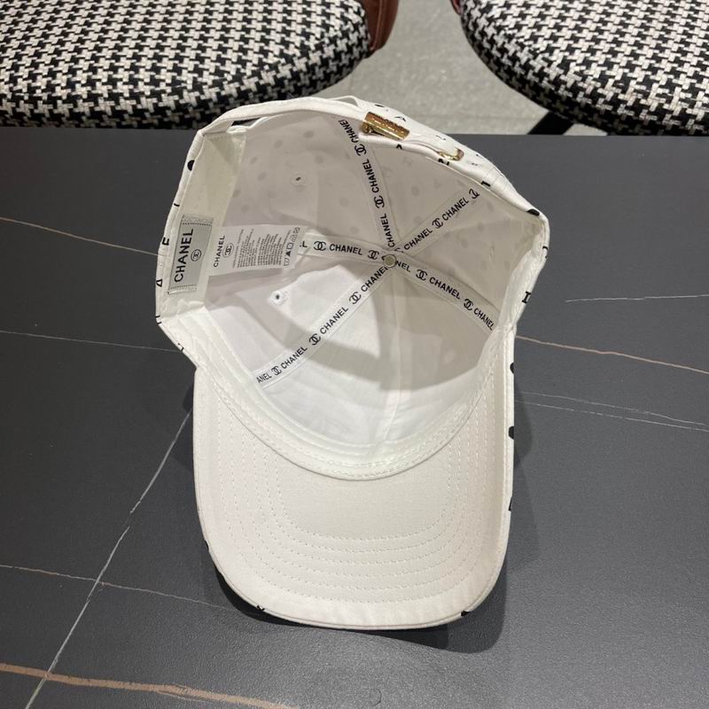 Chanel cap (740)