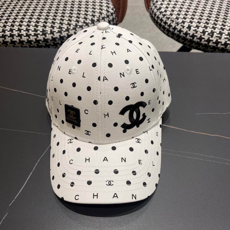 Chanel cap (747)