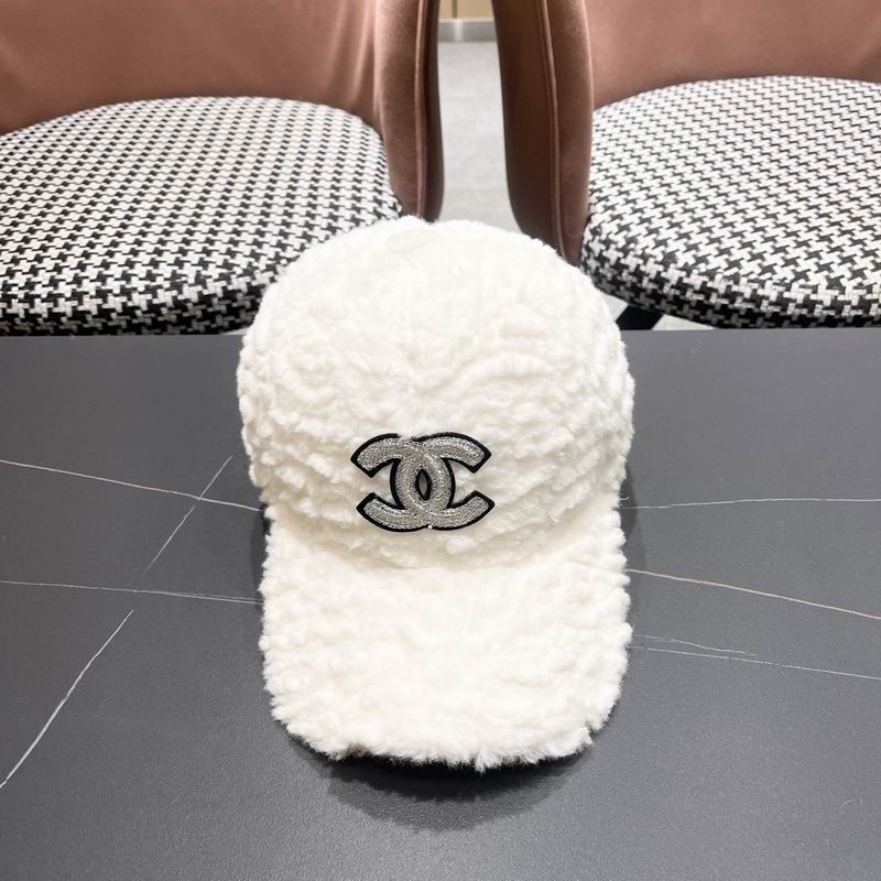 Chanel cap (96)