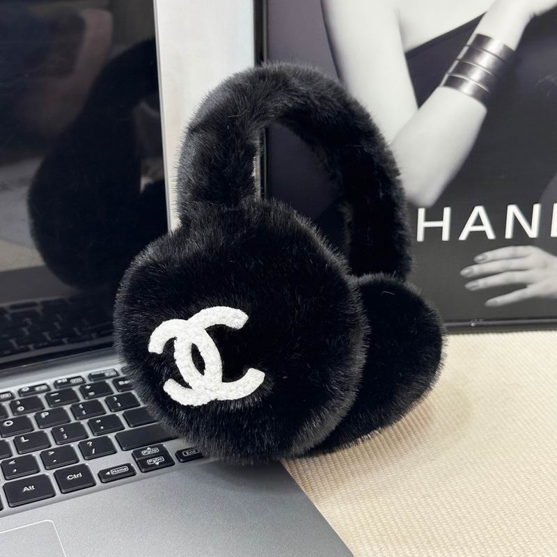 Chanel earmuff (3)